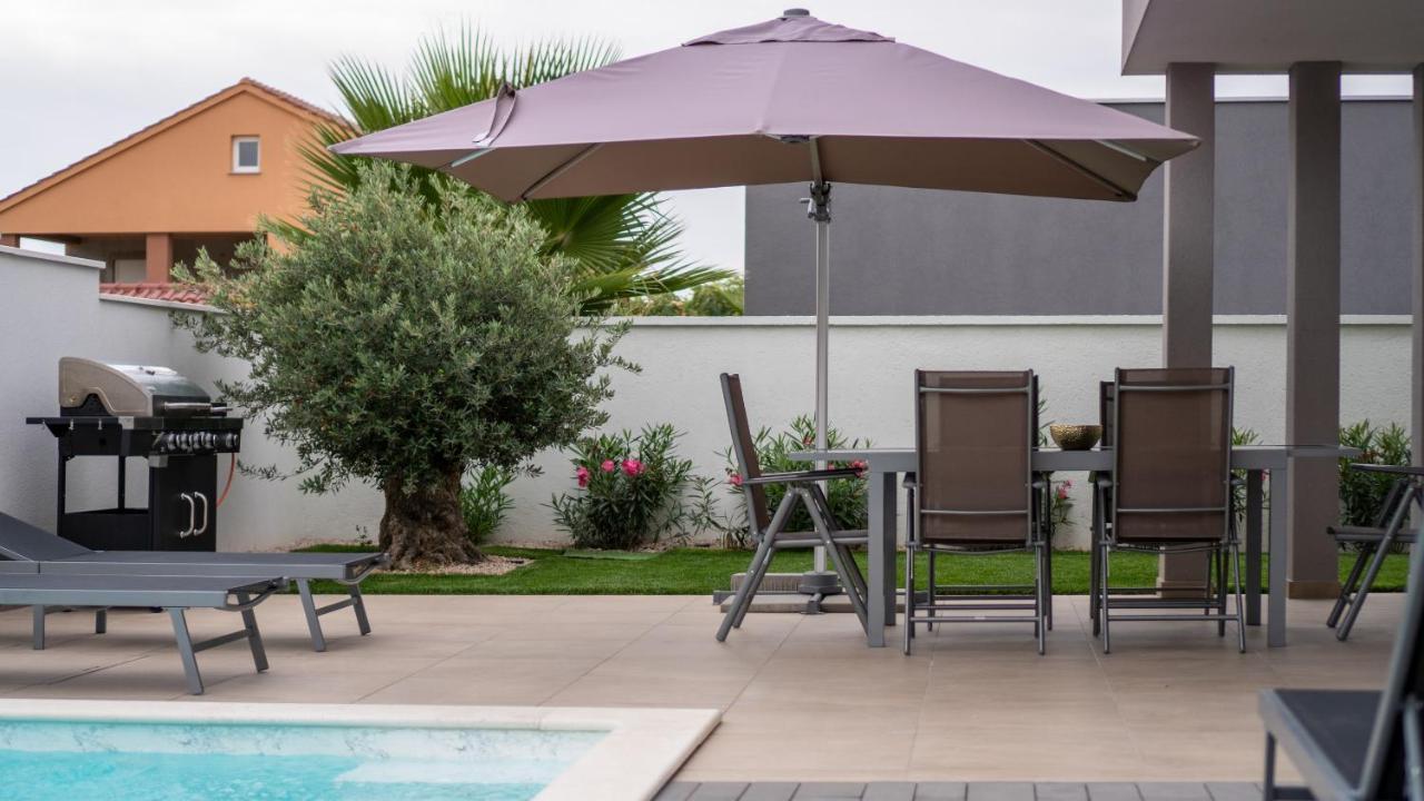 Villa Dea - Dein Rueckzugsort Am Meer Mit Beheiztem Pool Vrsi Exteriör bild