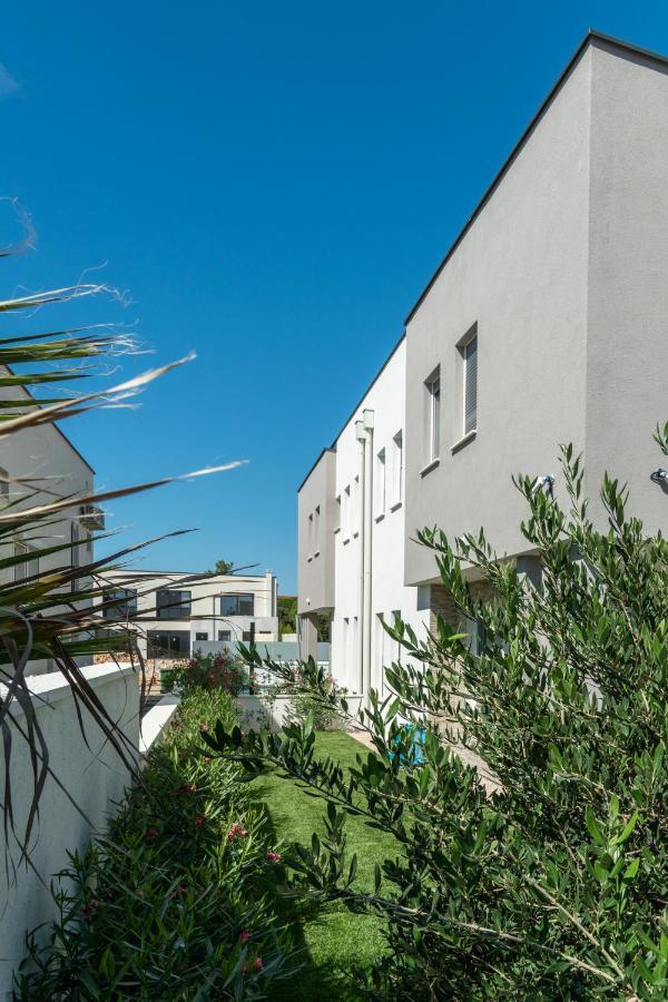 Villa Dea - Dein Rueckzugsort Am Meer Mit Beheiztem Pool Vrsi Exteriör bild