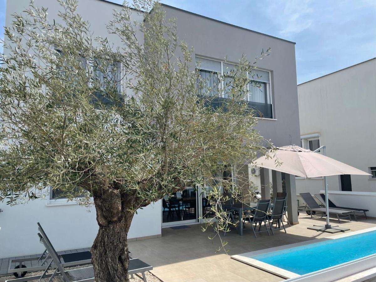 Villa Dea - Dein Rueckzugsort Am Meer Mit Beheiztem Pool Vrsi Exteriör bild