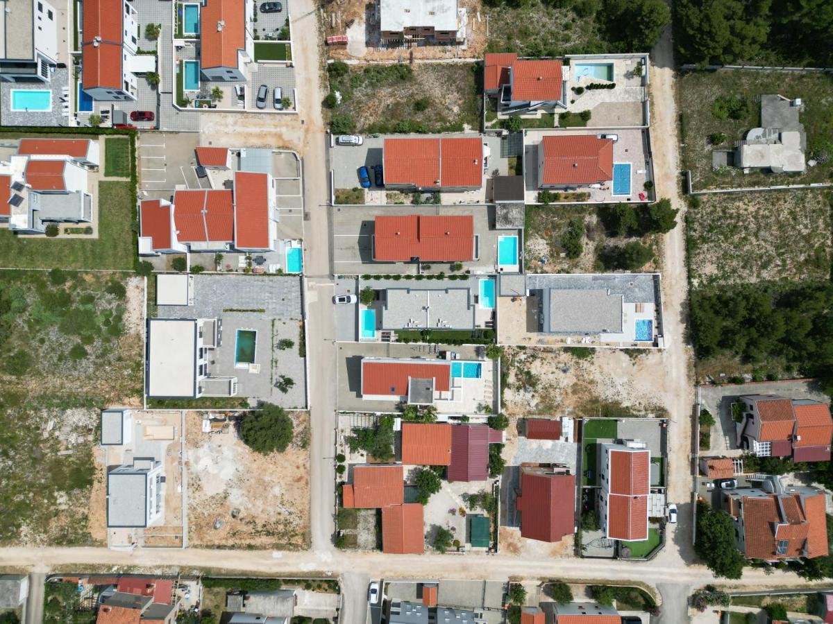 Villa Dea - Dein Rueckzugsort Am Meer Mit Beheiztem Pool Vrsi Exteriör bild